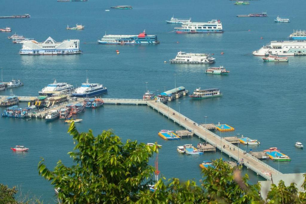 โรงแรมเซเว่นซีชิค  Pattaya ภายนอก รูปภาพ