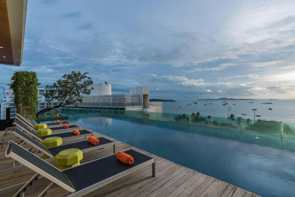 โรงแรมเซเว่นซีชิค  Pattaya ภายนอก รูปภาพ