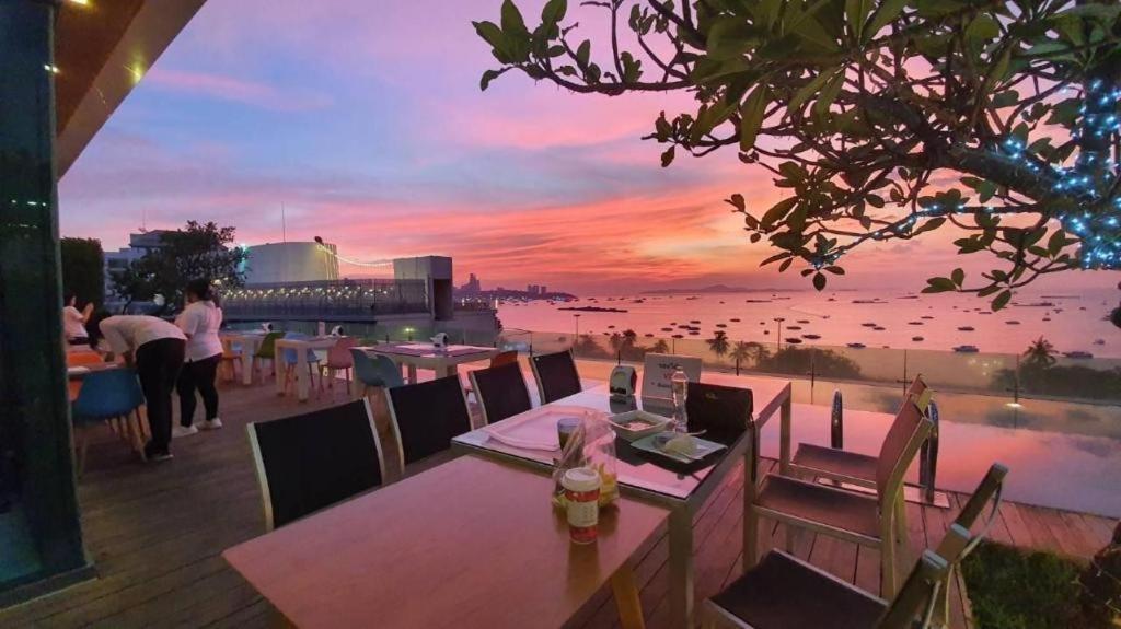 โรงแรมเซเว่นซีชิค  Pattaya ภายนอก รูปภาพ
