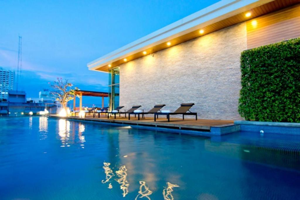 โรงแรมเซเว่นซีชิค  Pattaya ภายนอก รูปภาพ
