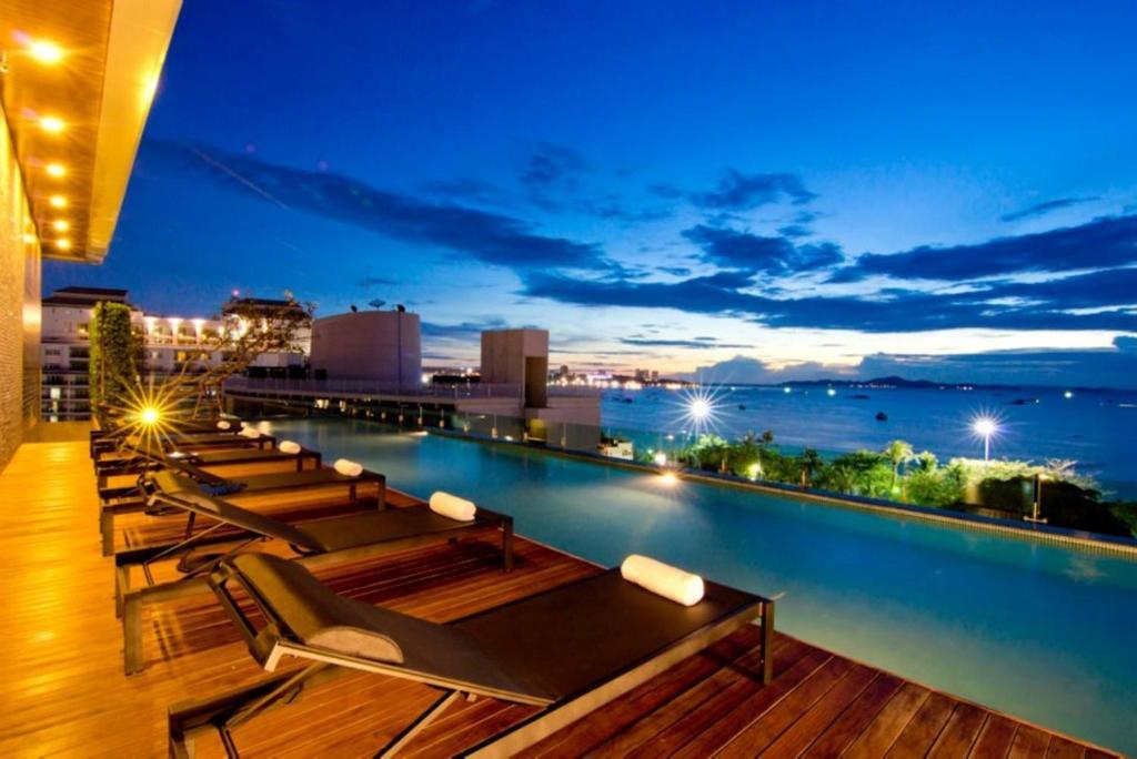 โรงแรมเซเว่นซีชิค  Pattaya ภายนอก รูปภาพ